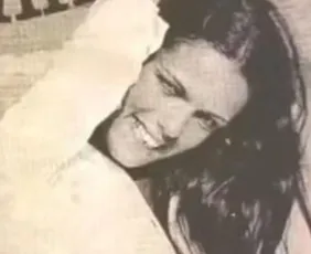 Imagem ilustrativa da imagem Morre Regininha, cantora e compositora da música 'Teletema', aos 81 anos