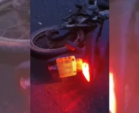 Imagem ilustrativa da imagem Motociclista morre após acidente com carro e caminhão no Sul do ES