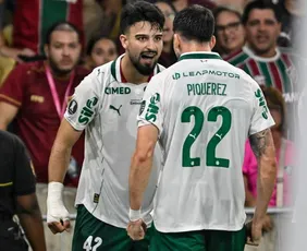 Imagem ilustrativa da imagem Palmeiras vence Fluminense no Maracanã e abre vantagem na semifinal da Libertadores
