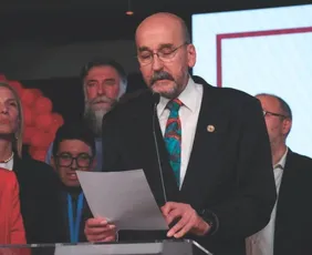 Imagem ilustrativa da imagem Partido de estudantes vence eleição legislativa na Sérvia