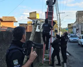 Imagem ilustrativa da imagem Polícia faz operação contra grupos que controlam internet em Vila Velha
