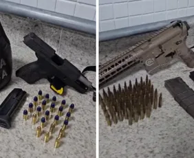 Imagem ilustrativa da imagem Preso com fuzil em casa diz à PM que guardava armas para facção