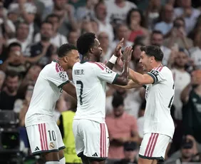 Imagem ilustrativa da imagem Real Madrid se aproveita de falhas da Inter e estreia com vitória
