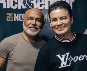 Imagem ilustrativa da imagem Rick, ao lado de Renner, fez lives solidárias durante a pandemia