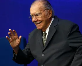 Imagem ilustrativa da imagem Sarney é internado no Sírio-Libanês para tratar pneumonia