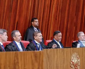 Imagem ilustrativa da imagem TSE anula votos de Garotinho, e Ruas vence governo do Rio no 1º turno