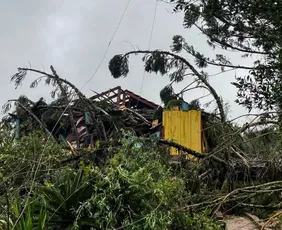 Imagem ilustrativa da imagem Tempestade, ventos fortes e granizo deixam Sul do Brasil em alerta