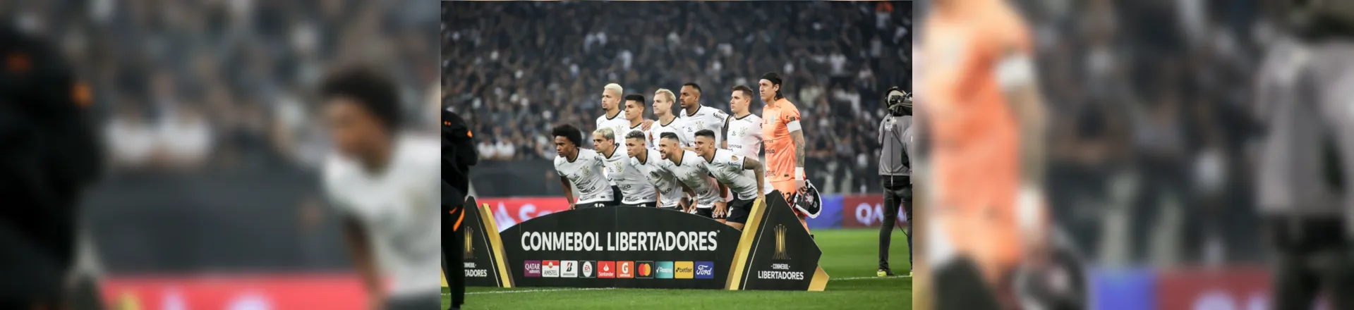 Imagem ilustrativa da imagem Corinthians desafia Boca por vaga às quartas de final da Libertadores