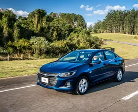 Imagem ilustrativa da imagem Veja como anda o sedã mais vendido no Brasil