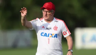 Imagem ilustrativa da imagem Flamengo faz proposta, Dorival aceita e já negocia rescisão com Ceará