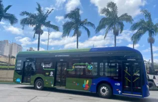 Imagem ilustrativa da imagem Ônibus elétrico para ligar Serra e Cariacica