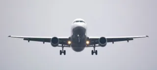 Imagem ilustrativa da imagem Comissário de bordo sofre mal durante voo do Bahrein a Paris e morre