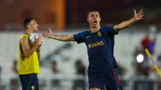 Imagem ilustrativa da imagem Portugal demite técnico que colocou Cristiano Ronaldo no banco na Copa