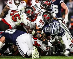 Imagem ilustrativa da imagem Jogador da NFL tem lesão assustadora durante jogo