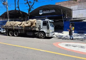 Imagem ilustrativa da imagem Guarda Municipal flagra caminhão com placa adulterada em Vitória