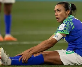 Imagem ilustrativa da imagem Marta abre o jogo sobre "Copa decepcionante" e quer ir para as Olimpíadas