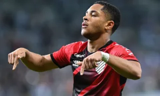 Imagem ilustrativa da imagem Barcelona acerta contratação de Vitor Roque por R$ 209,7 milhões, diz jornal