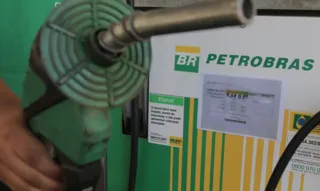 Imagem ilustrativa da imagem Governo lança canal de denúncias sobre preço de combustíveis