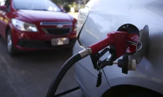 Imagem ilustrativa da imagem Confaz divulga nova tabela de preços médios de combustíveis