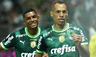 Imagem ilustrativa da imagem Com golaço de Veiga, Palmeiras vence o Fortaleza e encerra jejum de 5 jogos