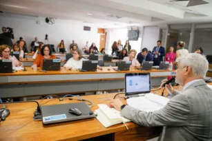 Imagem ilustrativa da imagem Comissão do Senado vai avaliar situação de prédios-caixão em Pernambuco