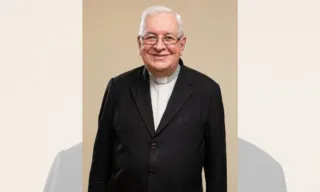 Imagem ilustrativa da imagem Dom Geraldo, primeiro bispo de Colatina, é internado após queda