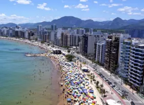 Imagem ilustrativa da imagem Justiça proíbe construções que causem sombreamento em praias de Guarapari