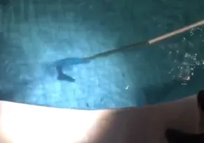 Imagem ilustrativa da imagem Ladrão que roubou farmácia no ES e jogou arma em piscina é condenado