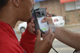 Imagem ilustrativa da imagem PRF divulga números de acidentes provocados por motoristas alcoolizados