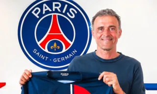 Imagem ilustrativa da imagem PSG anuncia contratação do técnico Luis Enrique