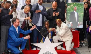 Imagem ilustrativa da imagem Tupac ganha estrela na Calçada da Fama 27 anos após sua morte