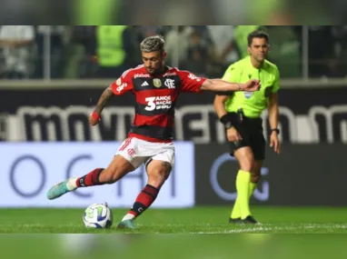 Jogador se lesionou em partida contra o Internacional