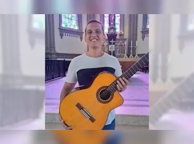 Foragido se escondeu embaixo de sofá