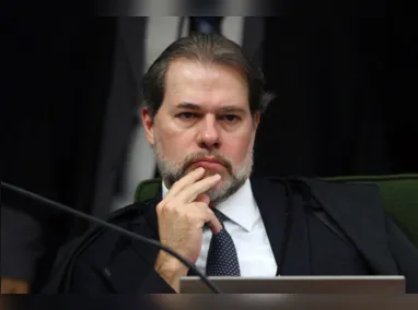 Imagem ilustrativa da imagem Toffoli anula provas da Odebrecht e afirma que prisão de Lula foi 'armação'