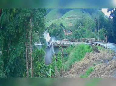 Gilberto Alves dirigia o caminhão que caiu da ponte na BR-101