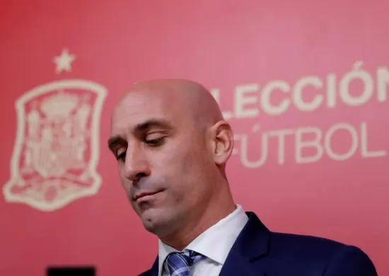 Imagem ilustrativa da imagem Fifa abre processo disciplinar contra presidente da Federação Espanhola