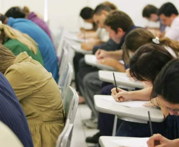 Imagem ilustrativa da imagem 11 novos concursos abrem vagas com salário de até R$ 22.696