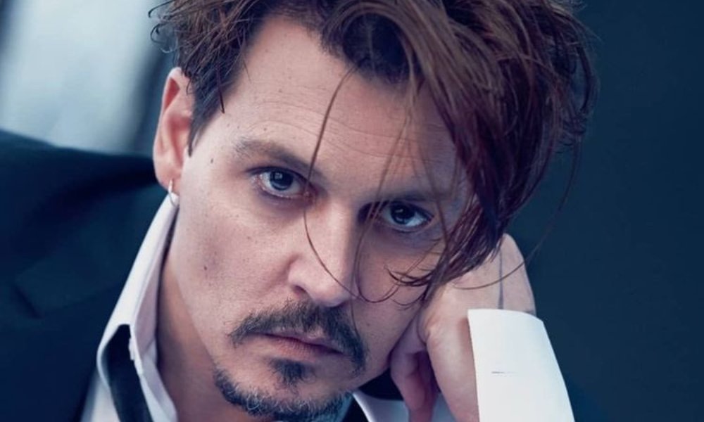 Johnny Depp completa 60 anos milionário, querido e inocente • Jornal Diário  do Pará