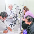 de oftalmologistas na primeira edição do mutirão do projeto batizado de Serra + Saúde, no bairro Jacaraípe