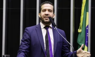 Imagem ilustrativa da imagem Áudios revelam insultos de Janones a funcionários