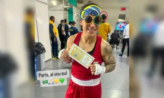 Imagem ilustrativa da imagem Beatriz Ferreira vence no boxe, garante medalha no Pan e vaga em Paris-2024