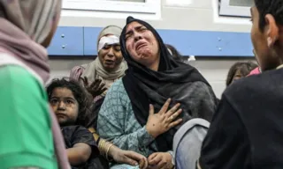 Imagem ilustrativa da imagem Bombardeio em hospital: médicos fazem cirurgias no chão para tentar salvar vítimas