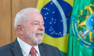 Imagem ilustrativa da imagem Lula torrou R$ 709 mil alugando carrões na África