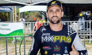 Imagem ilustrativa da imagem Piloto de motocross morre após cair de bicicleta em casa no ES