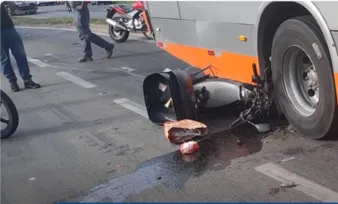 Imagem ilustrativa da imagem Acidente com duas motos deixa quatro feridos na Rodovia do Contorno