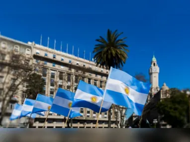Javier Milei em comício: eleições argentinas acontecem neste domingo