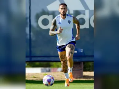 Imagem ilustrativa da imagem Benedetto treina e reforça o Boca Juniors na decisão da Libertadores diante do Flu