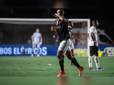 Imagem ilustrativa da imagem Botafogo perde 3ª seguida, tem título ameaçado e Vasco sai da zona de rebaixamento