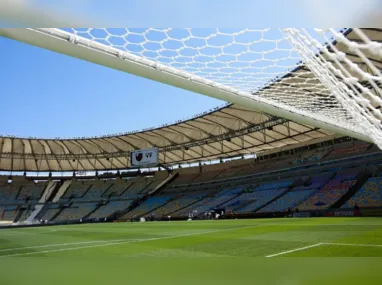 Neymar sofreu a grave lesão durante a partida contra o Uruguai