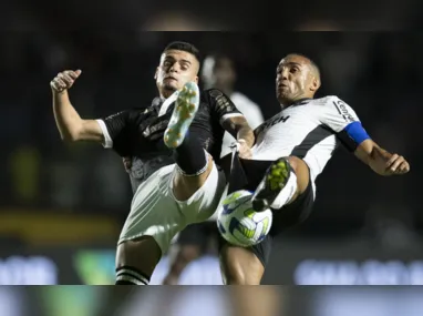 Imagem ilustrativa da imagem Capitão do Botafogo liga o sinal de alerta após derrota no clássico